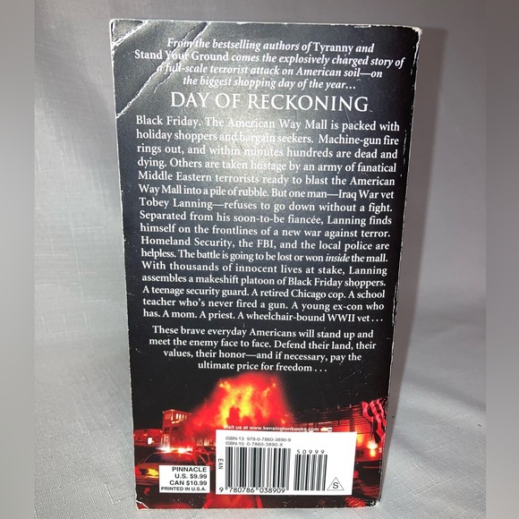 BLACK FRIDAY Book Paperback W. Johnstone Suspense Thriller Terrorist Attack Read - Picture 5 of 11